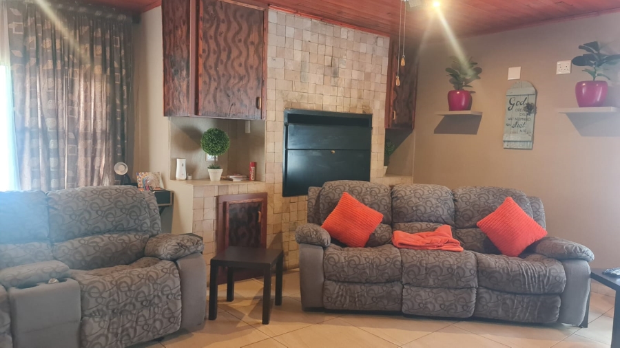 7 Bedroom Property for Sale in Cashan North West